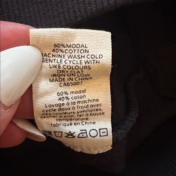 Jackson Rowe Black V Neck Sweater Oversized Women’s Medium - Picture 3 of 8